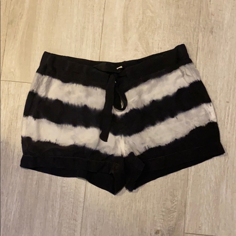 Equipment tie dye shorts